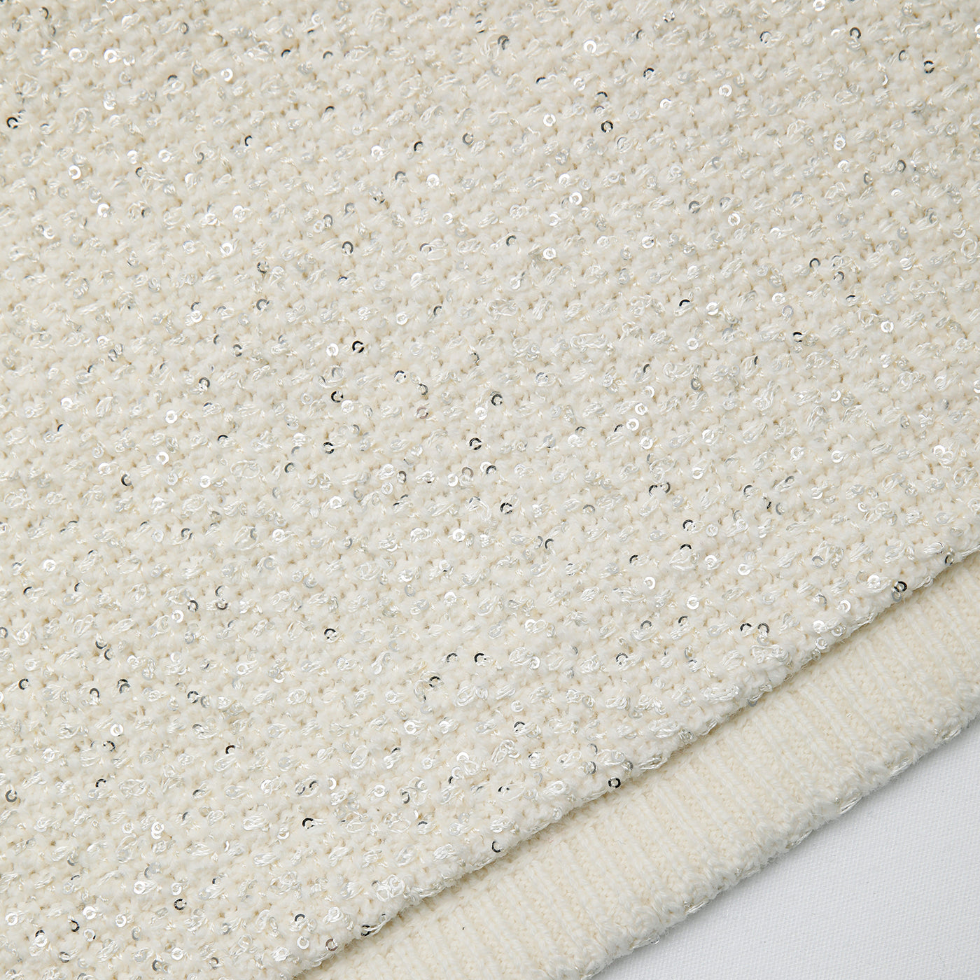 Krem Pullu Örgü Etek