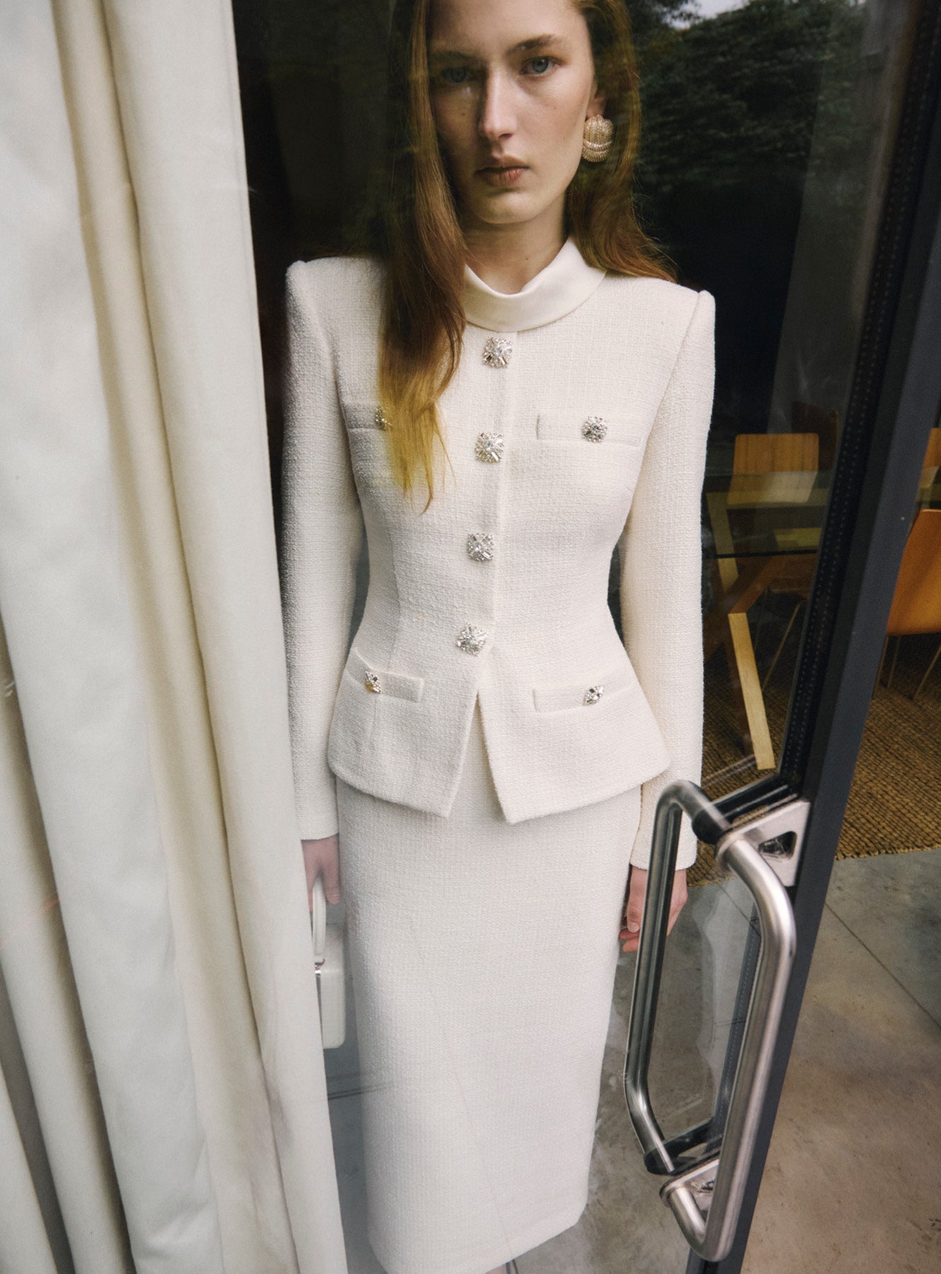 Krem Bukle Detaylı Midi Elbise