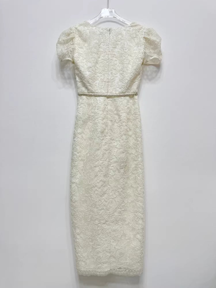 Dantel Kenarlı Uzun Elbise