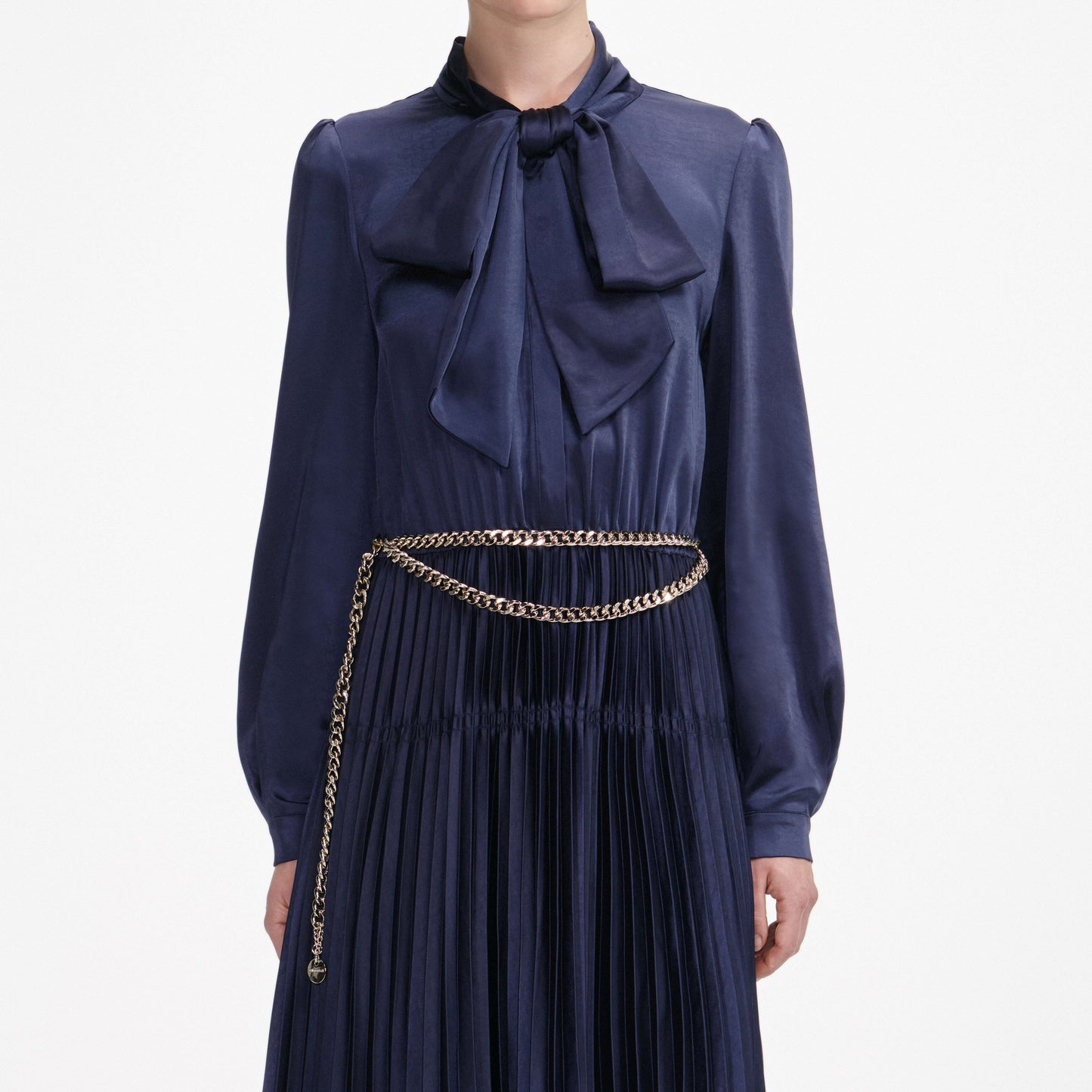 Lacivert Saten Bağcıklı Uzun Elbise