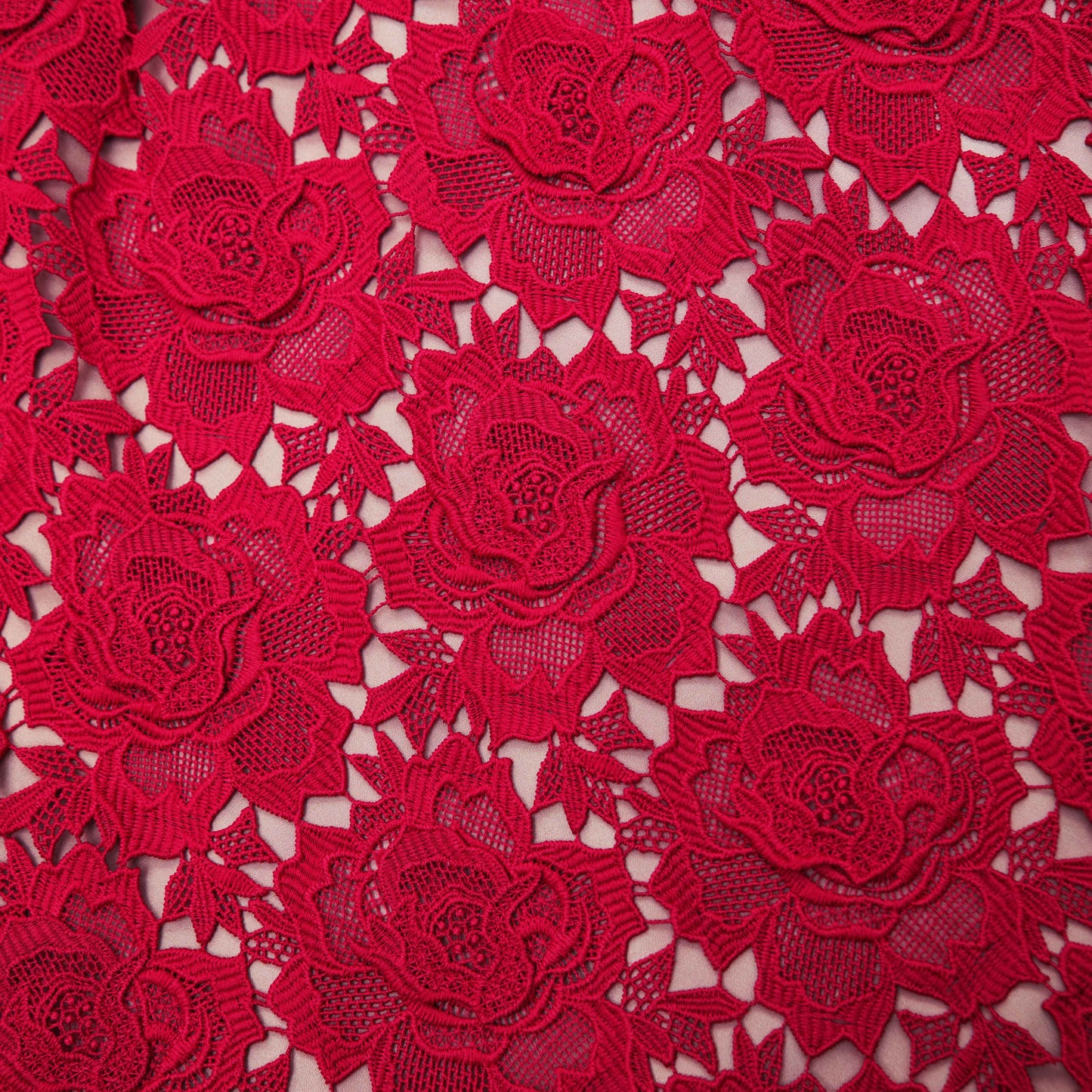 Kırmızı Çiçekli Dantel Midi Elbise