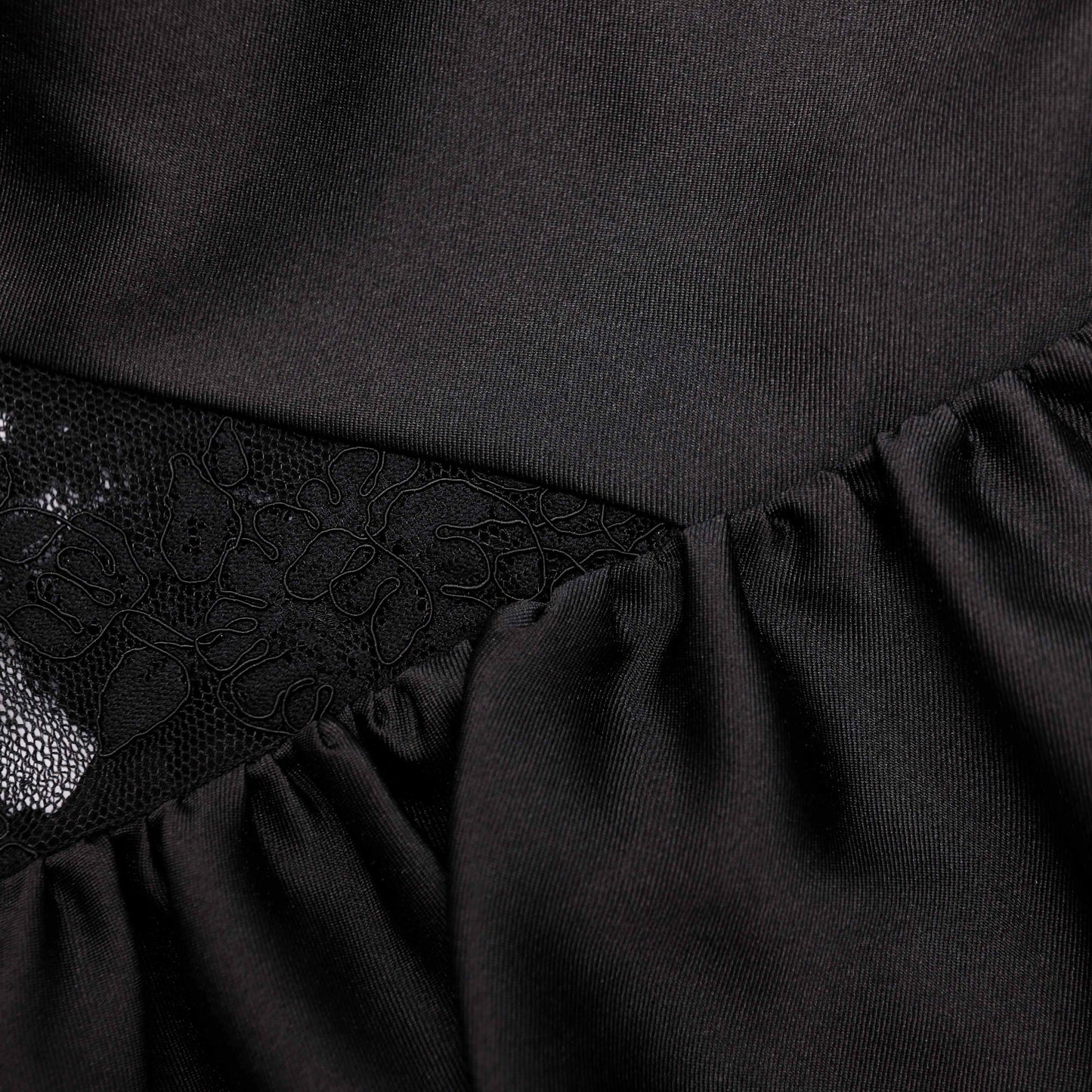 Siyah Tafta Peplum Üst