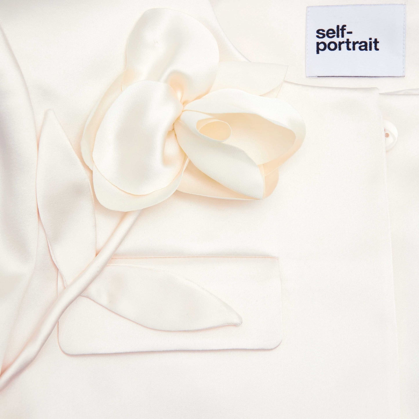 Krem 3D Çiçek Saten Ceket