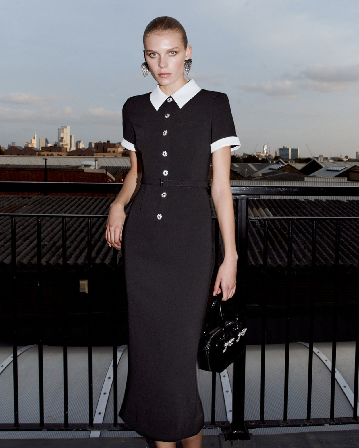 Siyah Krep Kontrast Midi Elbise