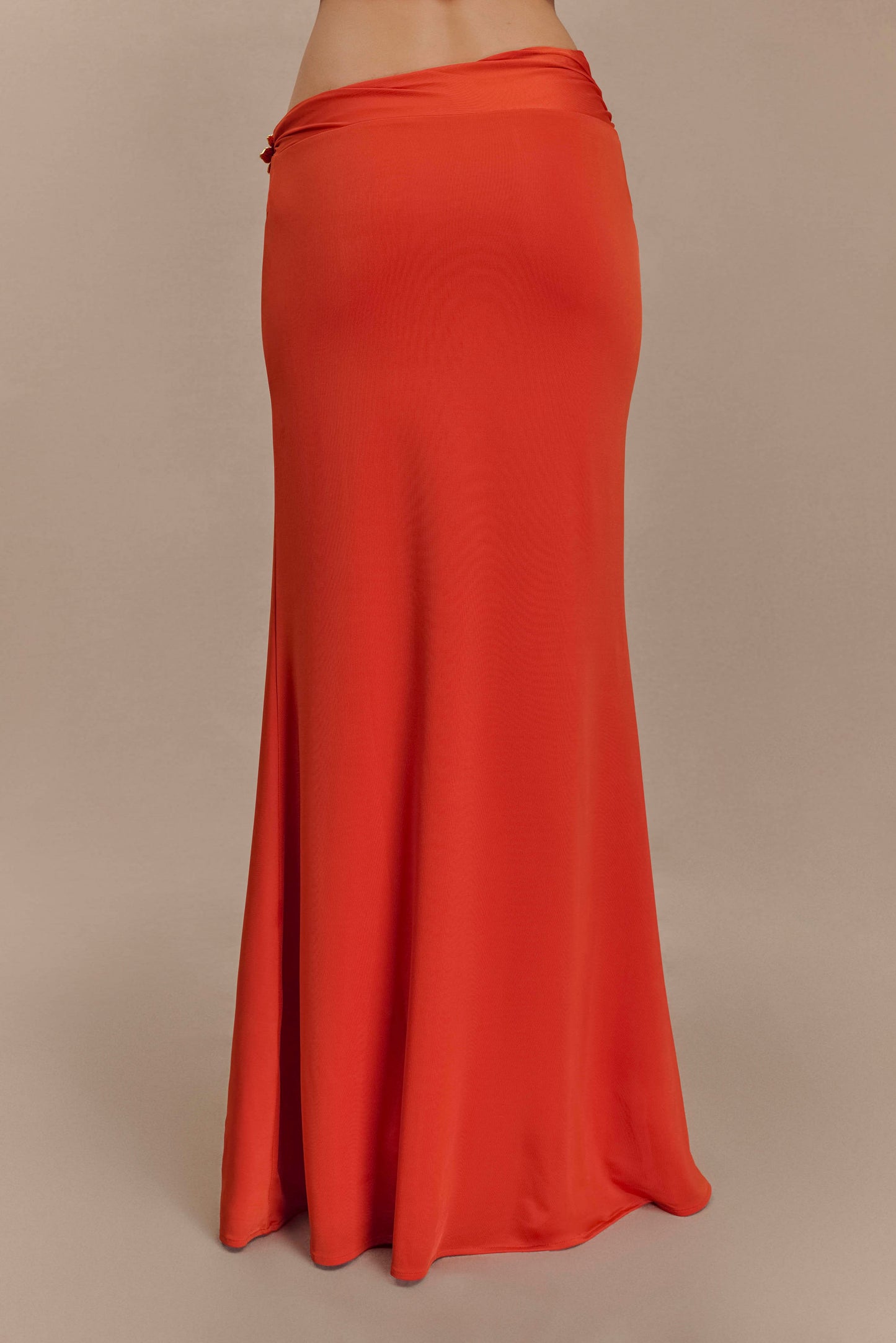 Ainsley Çiçekli Aksesuarlı Asimetrik Uzun Etek - Yanık Turuncu