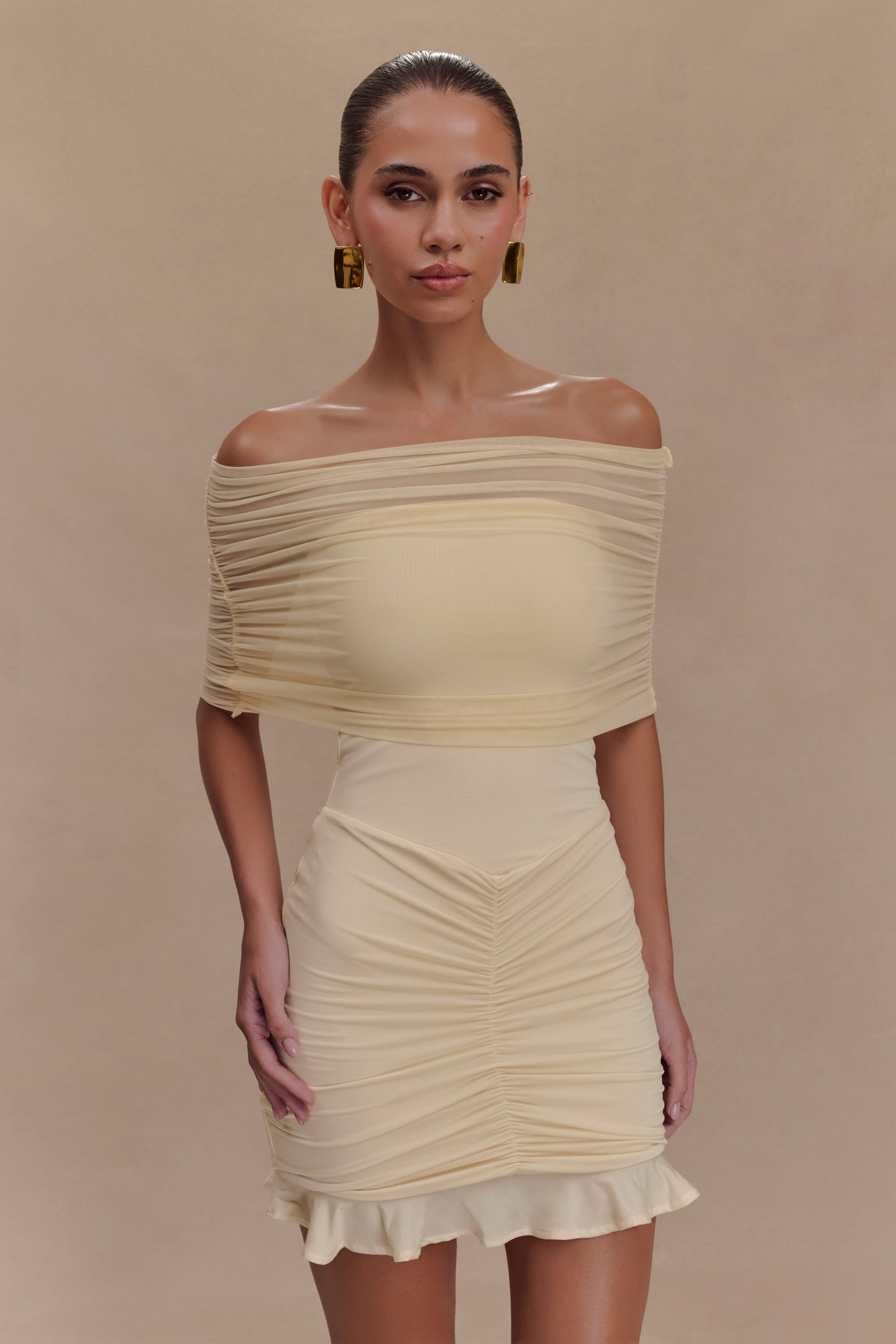 Caspian Slinky Ve Fileli Omuz Açık Mini Elbise - Fildişi