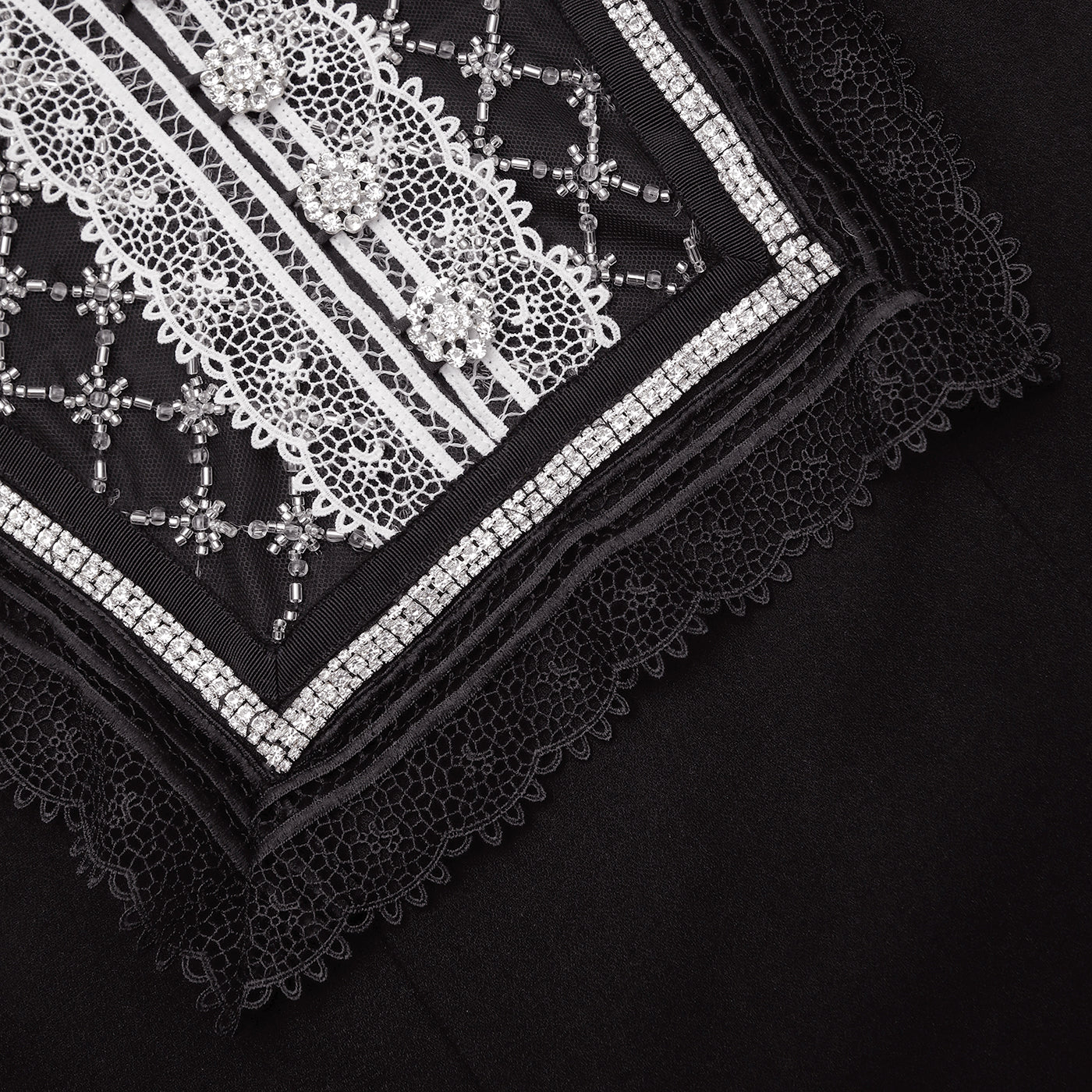 Siyah Süslemeli Puf Kollu Mini Elbise