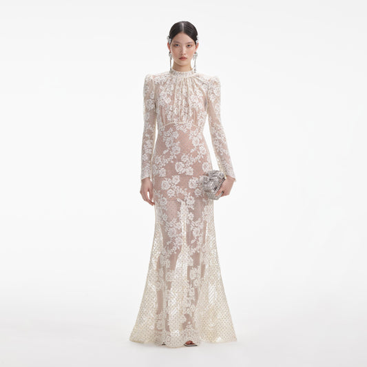 Beyaz Taşlı Dantel Uzun Elbise