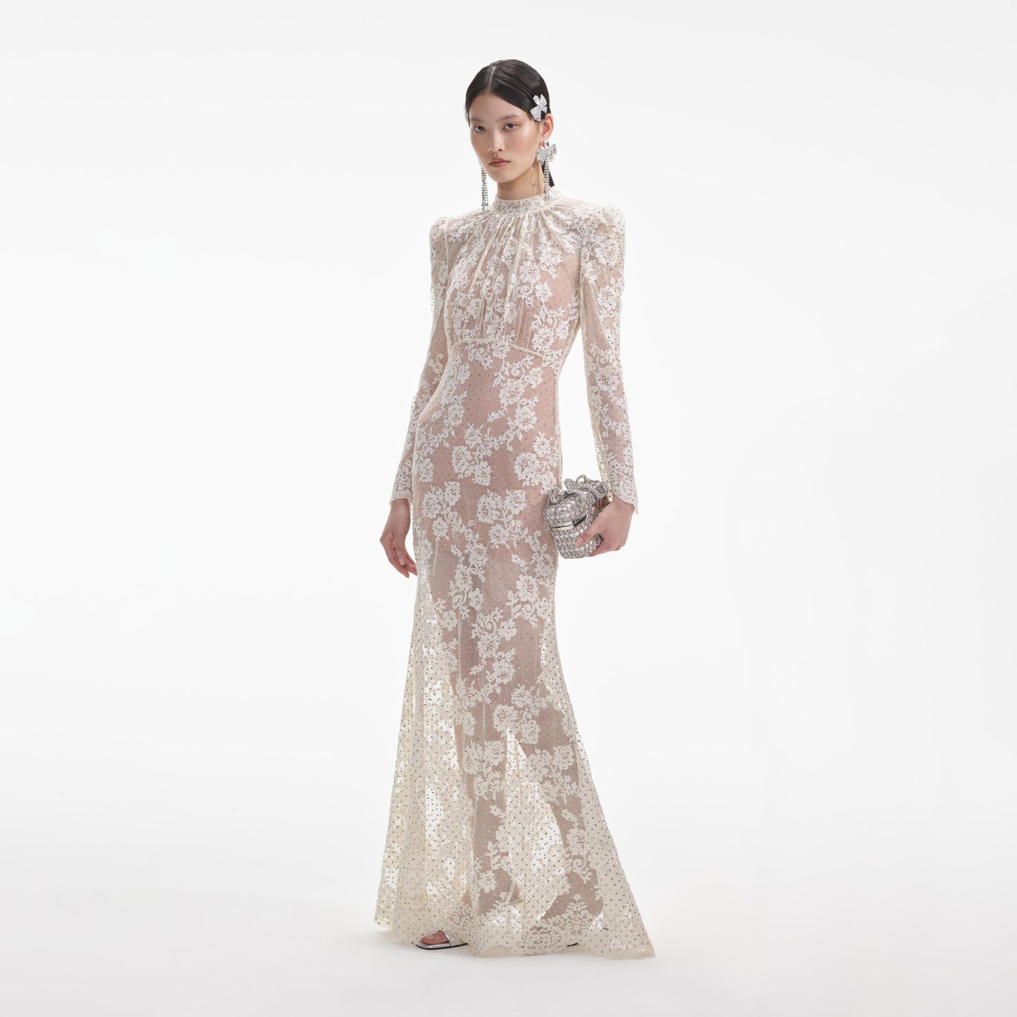 Beyaz Taşlı Dantel Uzun Elbise