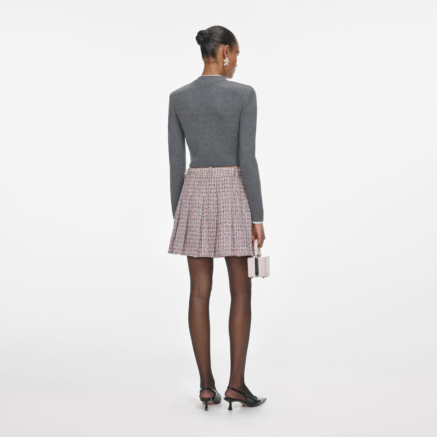 Gri Tığ İşi Çiçekli Hırka