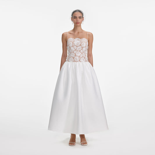 Beyaz Dantel Tafta Uzun Elbise