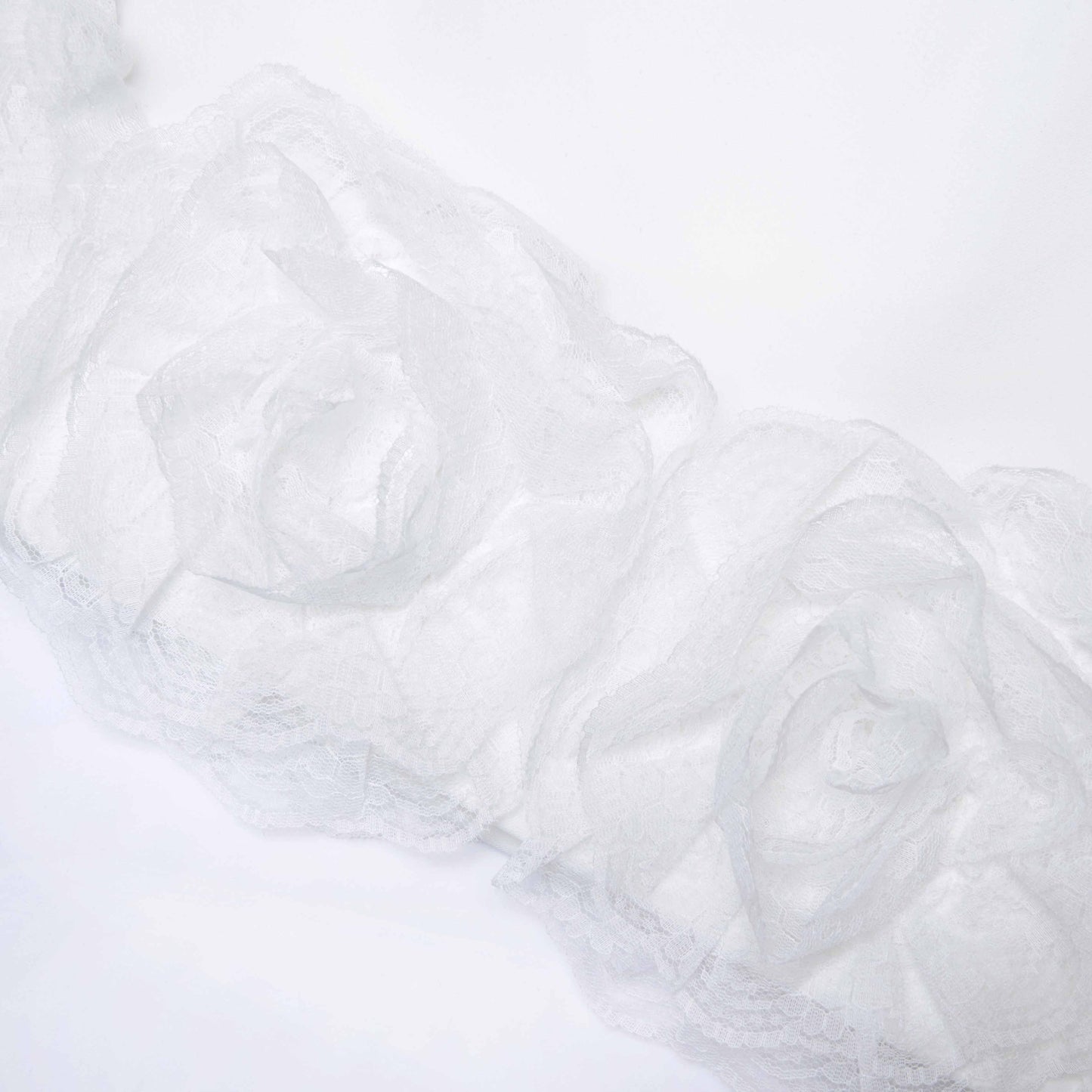 Beyaz Krep 3D Çiçekli Mini Elbise