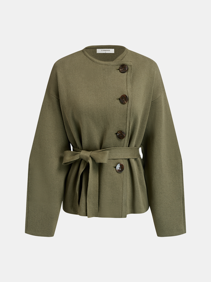 Asimetrik Düğmeli Kemerli Örme Ceket