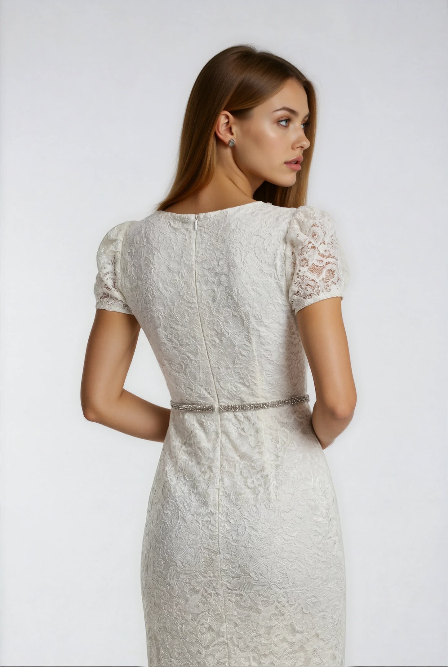 Dantel Kenarlı Uzun Elbise