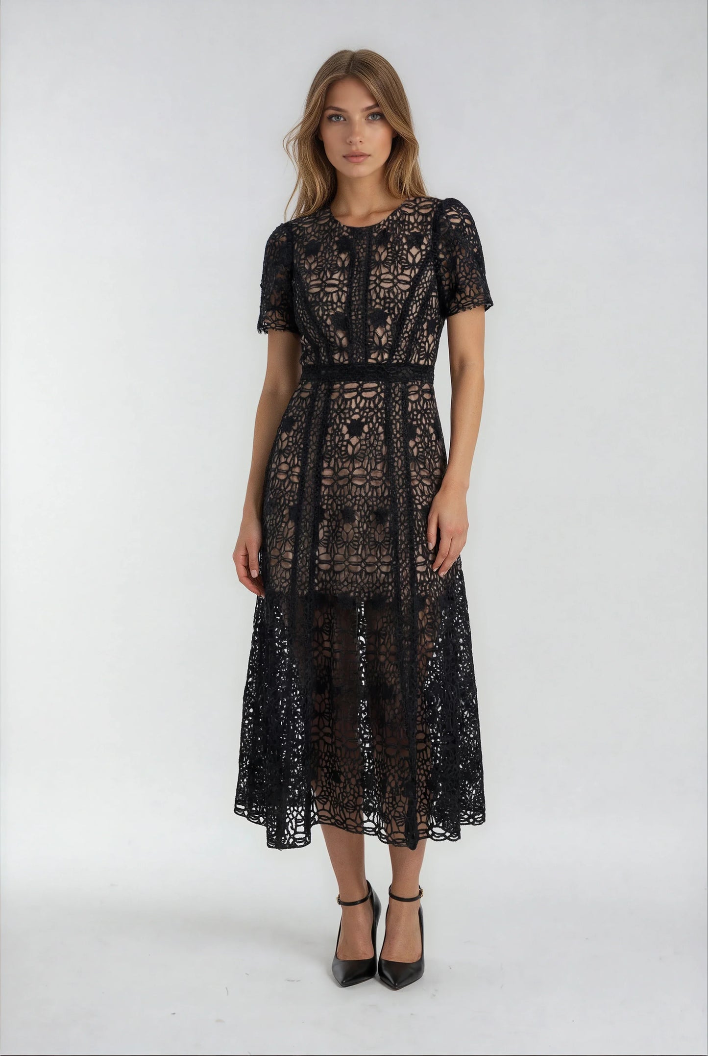 Siyah Tığ İşi Dantel Elbise