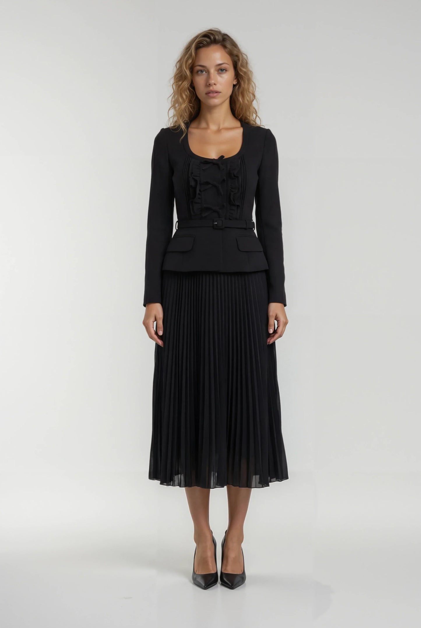 Siyah Pileli Uzun Elbise