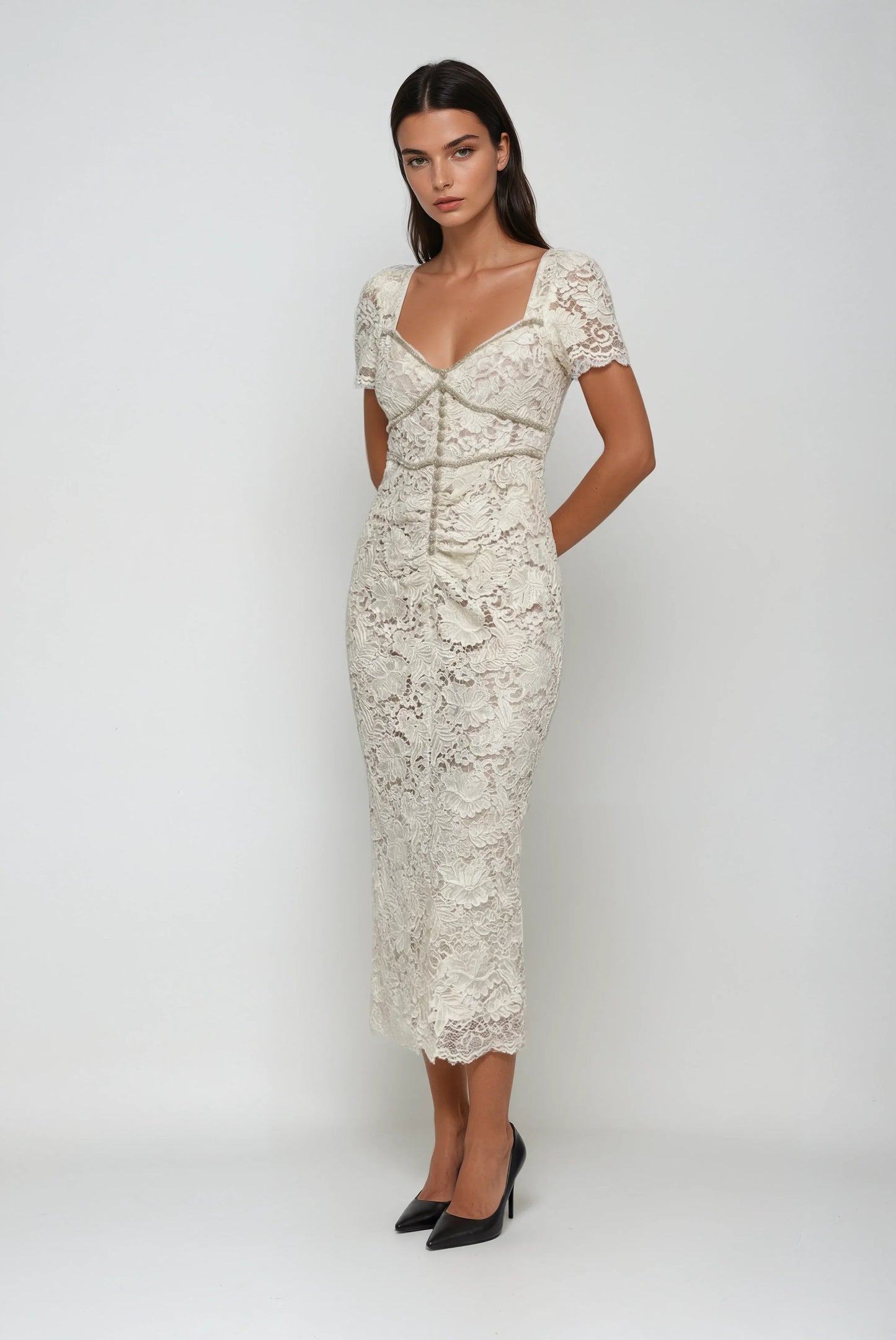 Dantel Detaylı Uzun Elbise