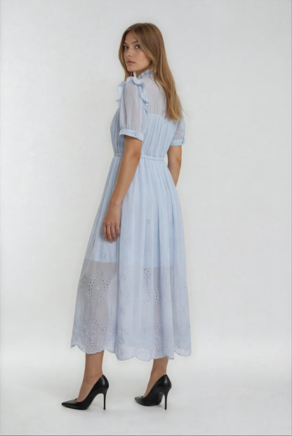 İşlemeli ve Dantel Süslemeli Mavi Elbise