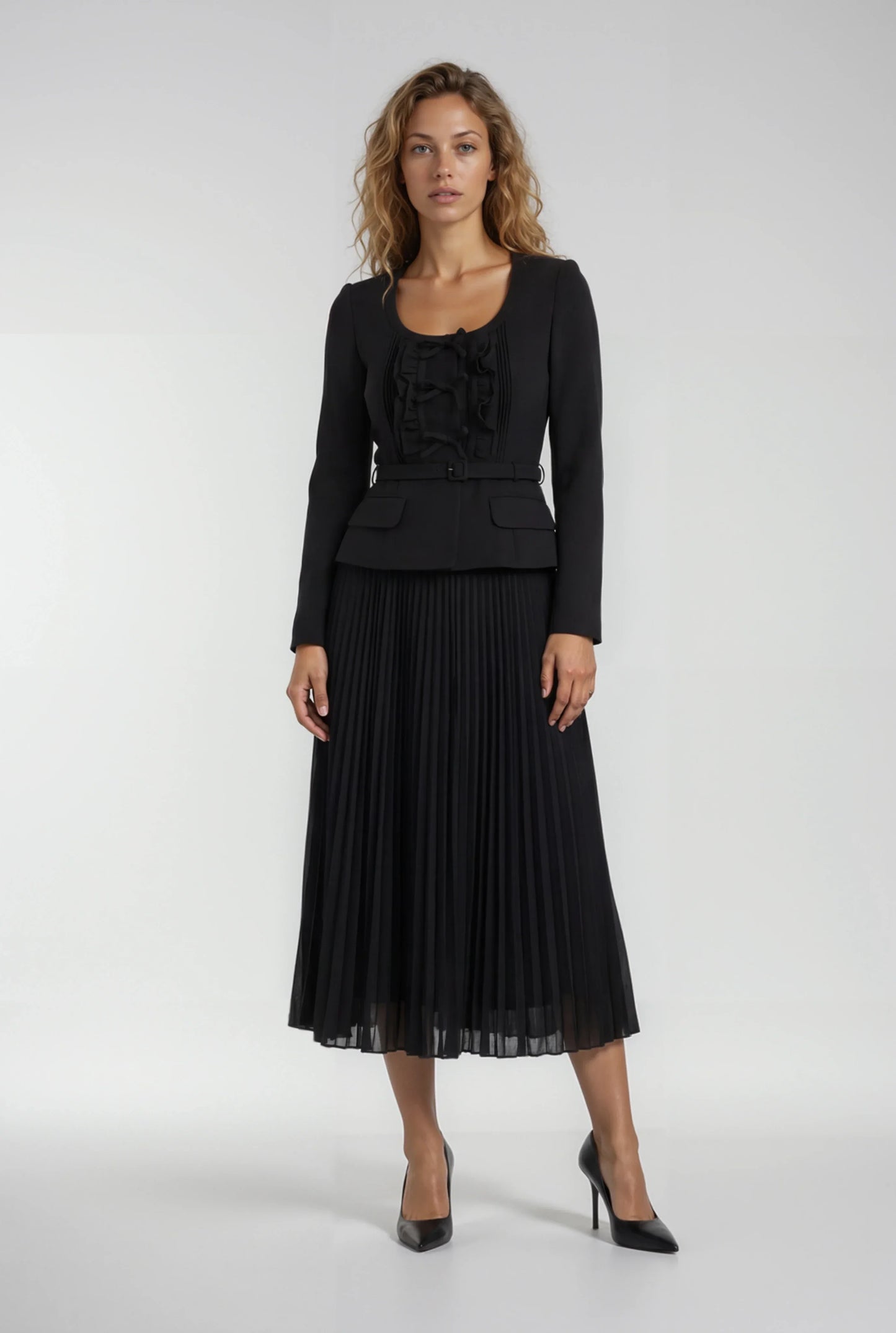 Siyah Pileli Uzun Elbise