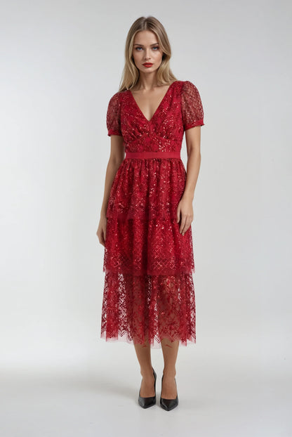 İşlemeli Altın Kırmızı Elbise