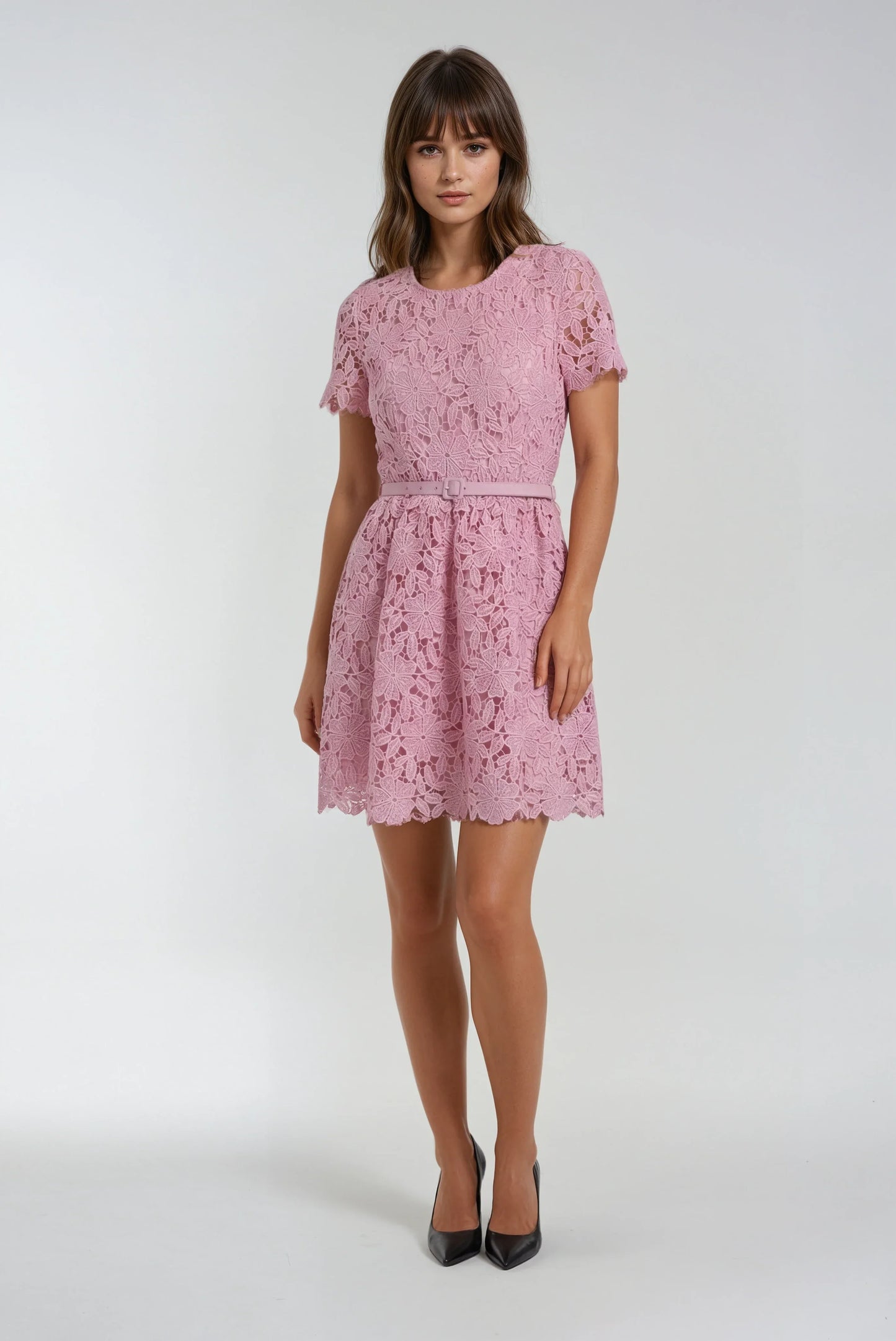 Dantel Süslemeli Pembe Mini Elbise
