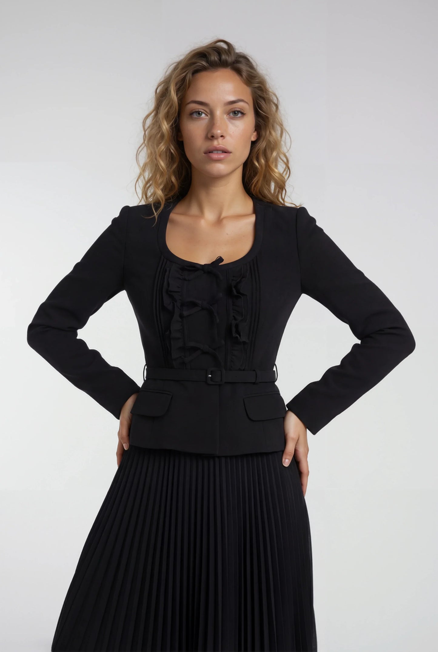 Siyah Pileli Uzun Elbise