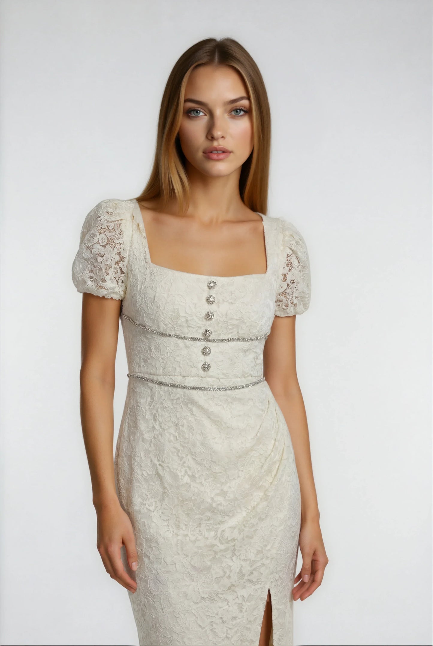 Dantel Kenarlı Uzun Elbise