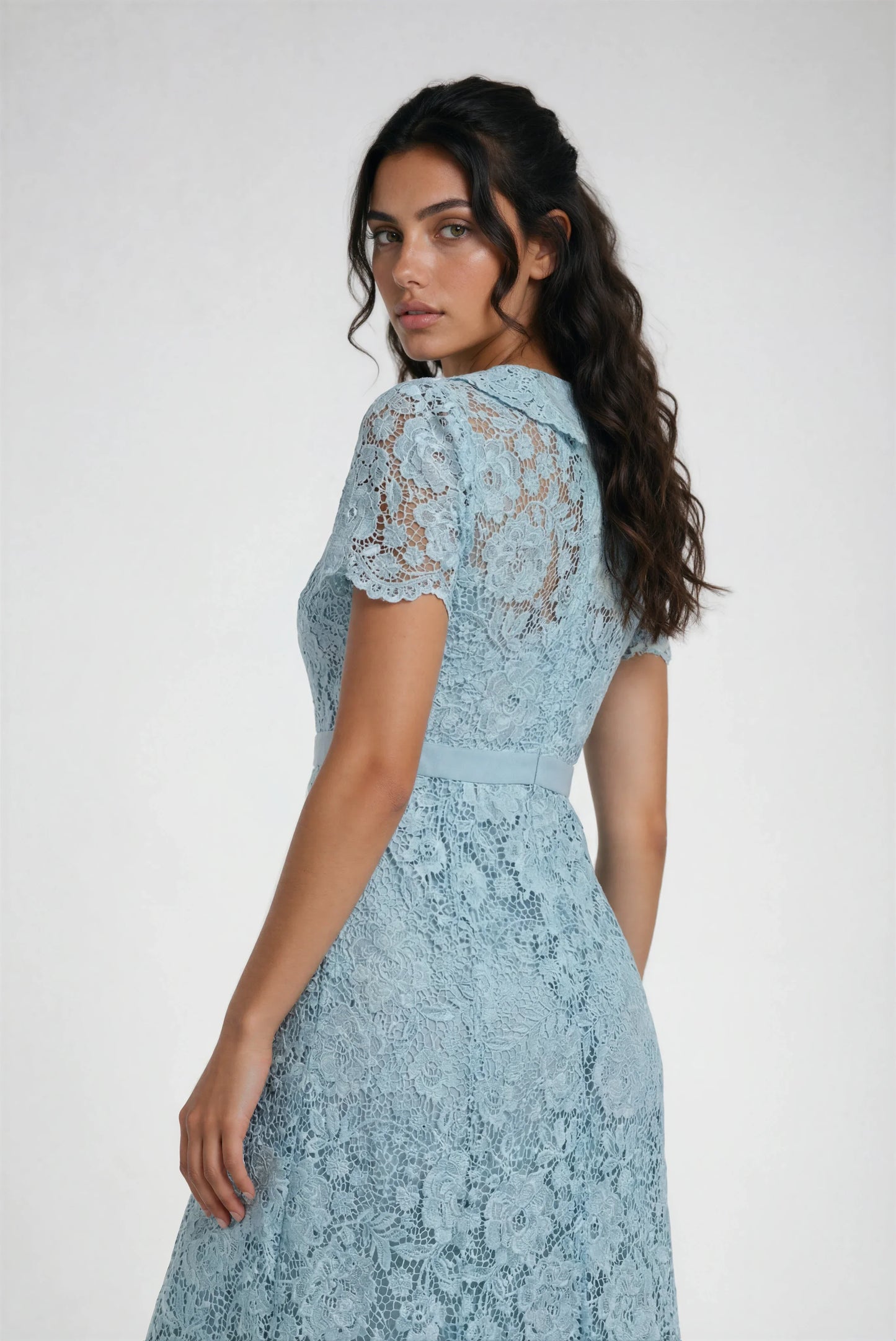 Özel Dantel Detaylı Açık Mavi Elbise