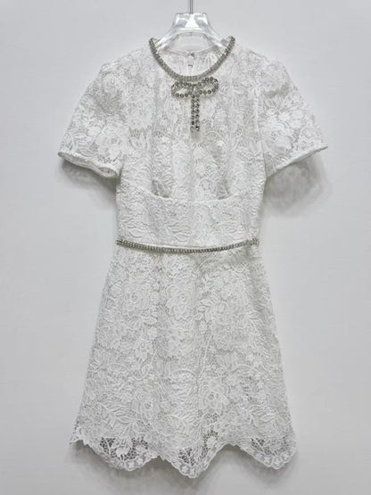 Dantel Süslemeli Beyaz Mini Elbise