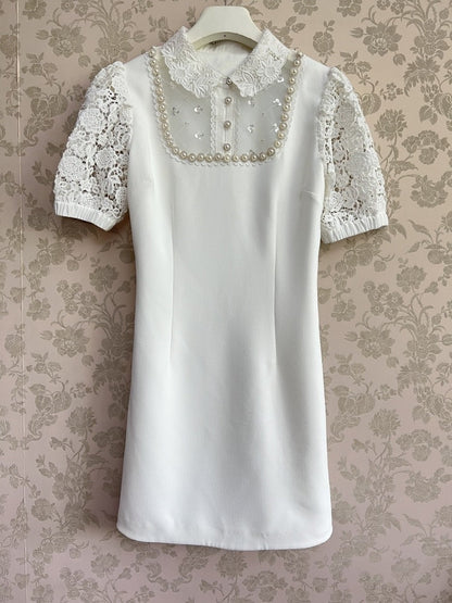 Dantel İşlemeli Krem Rengi Mini Elbise