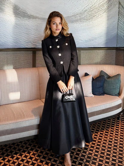 Siyah Tüvit Kumaşlı Uzun Kollu Elbise