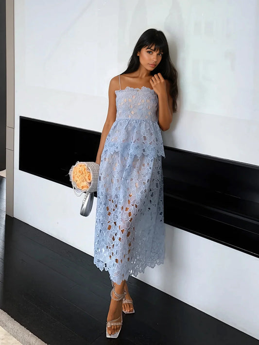 Mavi Lazer Oymalı Elbise