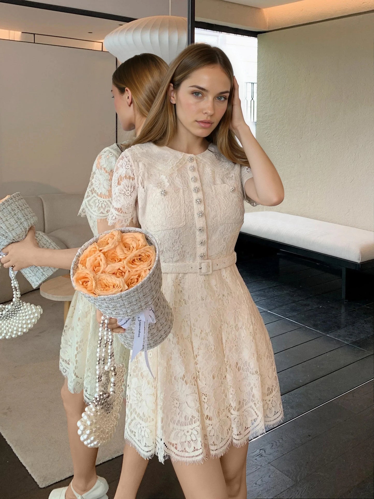 Kırık Beyaz Dantel Elbise