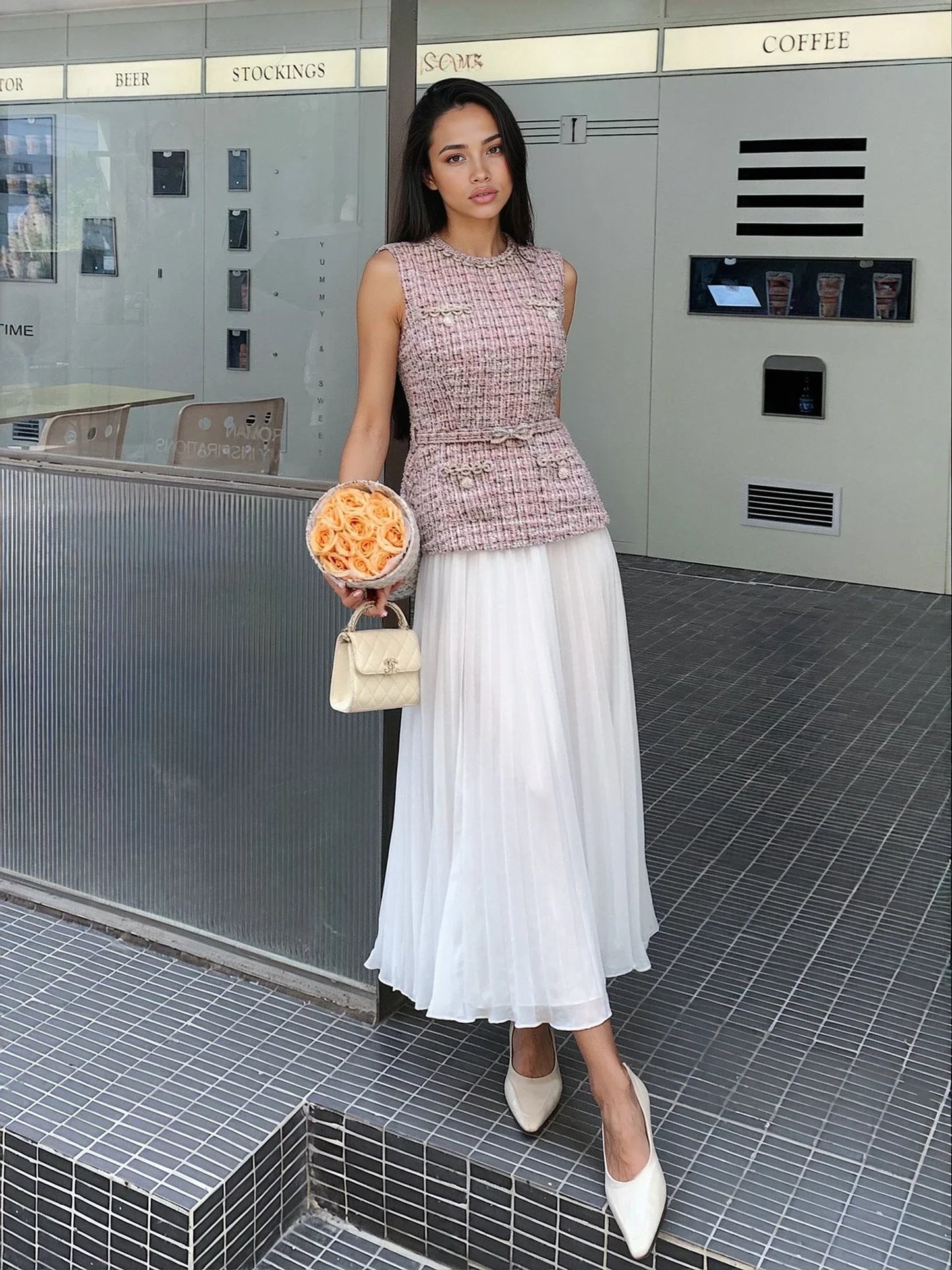 Pembe-Beyaz Tüvit Şifon Elbise