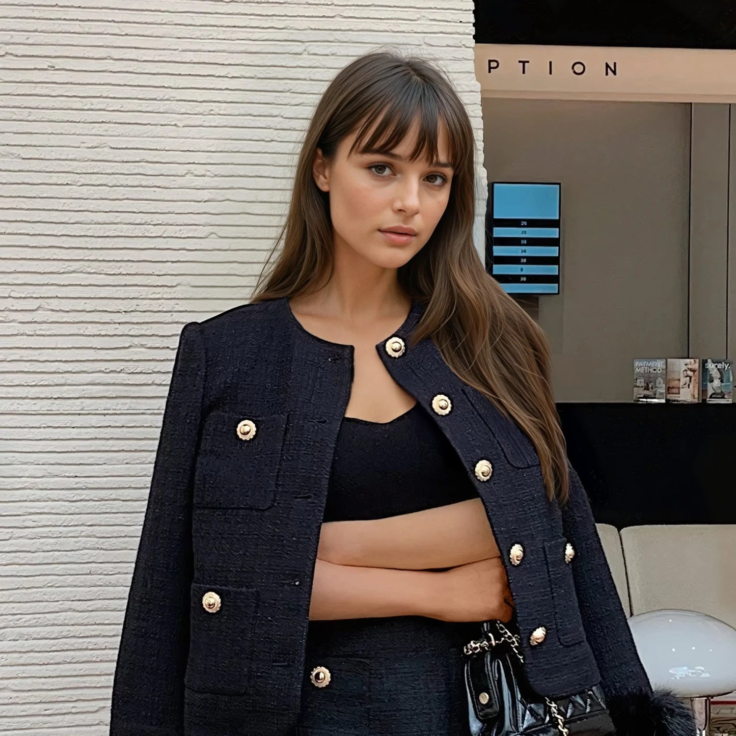 Siyah Yün Yuvarlak Yaka Ceket