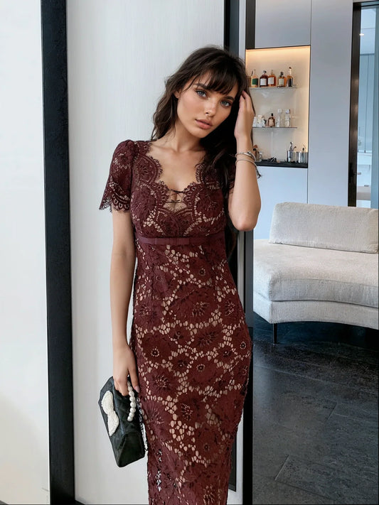 Kirpik Dantelli Astarlı Elbise