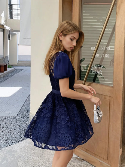 Özel Dantel İşlemeli Mavi Mini Elbise