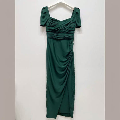 Zümrüt Yeşili & Kırmızı Elbise