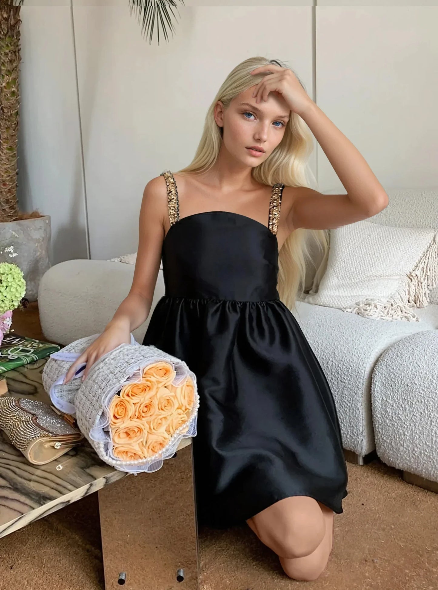 Arka Fermuar & Astarlı Siyah Elbise