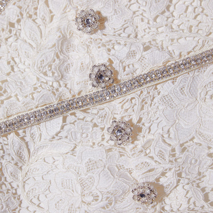 Krem Kordon Dantel Fiyonklu Midi Elbise