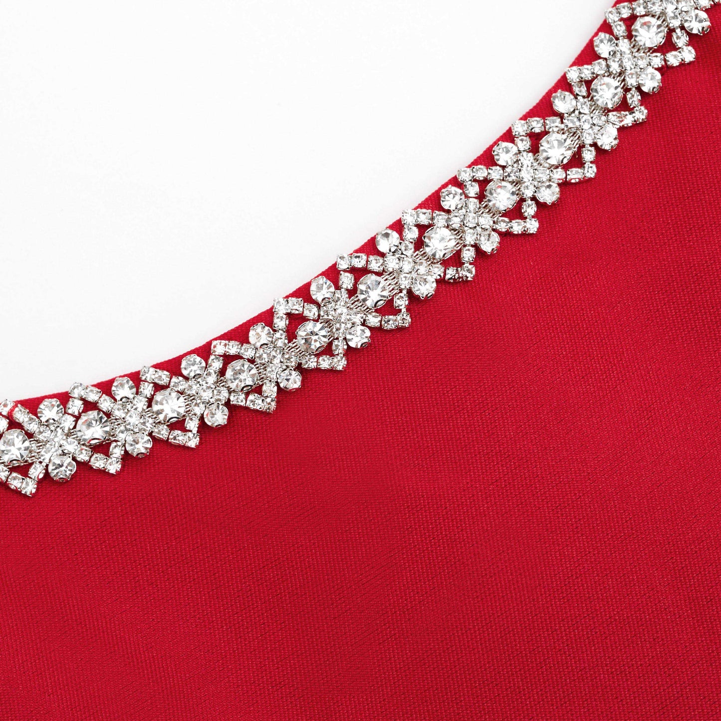 Kırmızı Tafta Pırlanta Midi Elbise