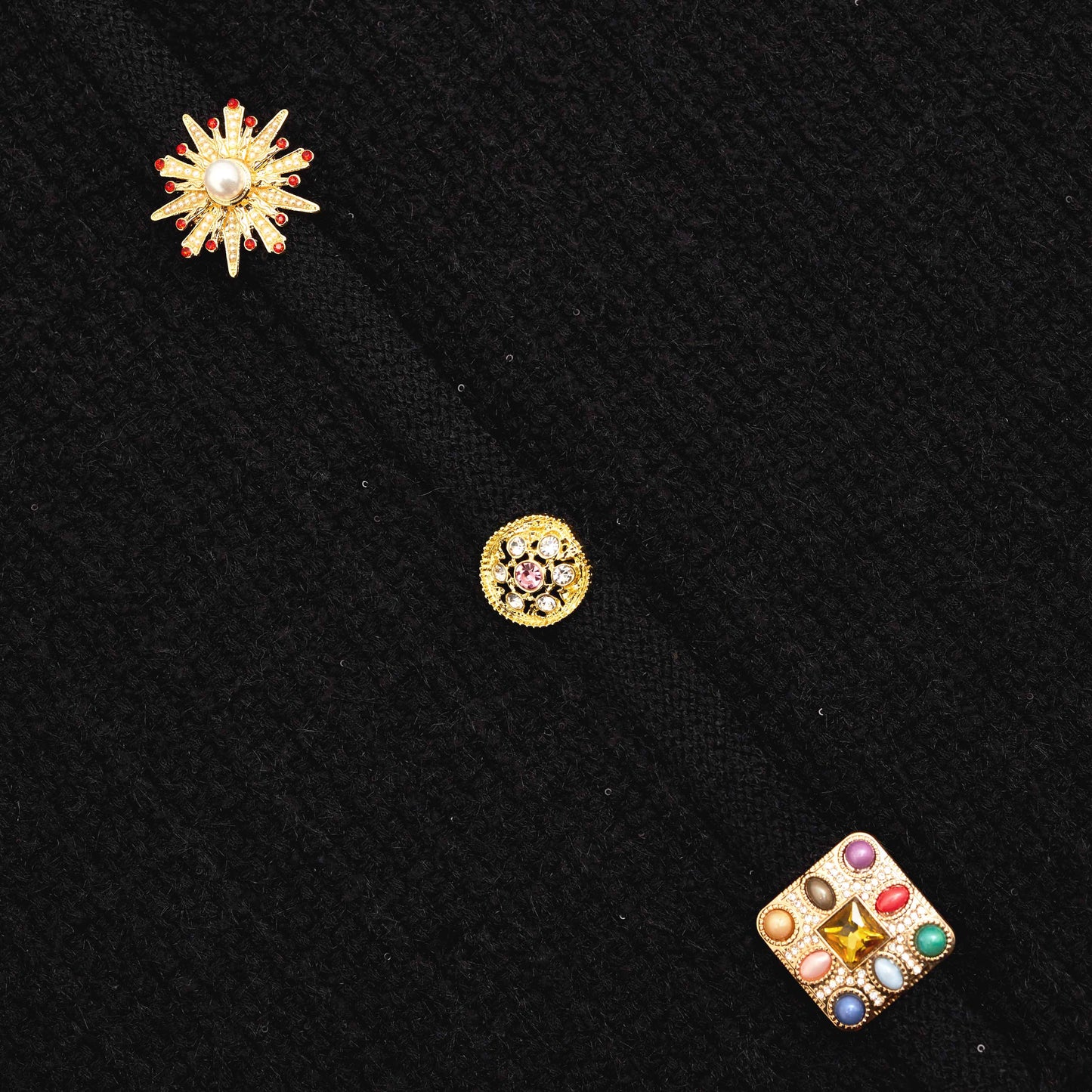 Siyah Mücevher Düğmeli Örme Mini Etek