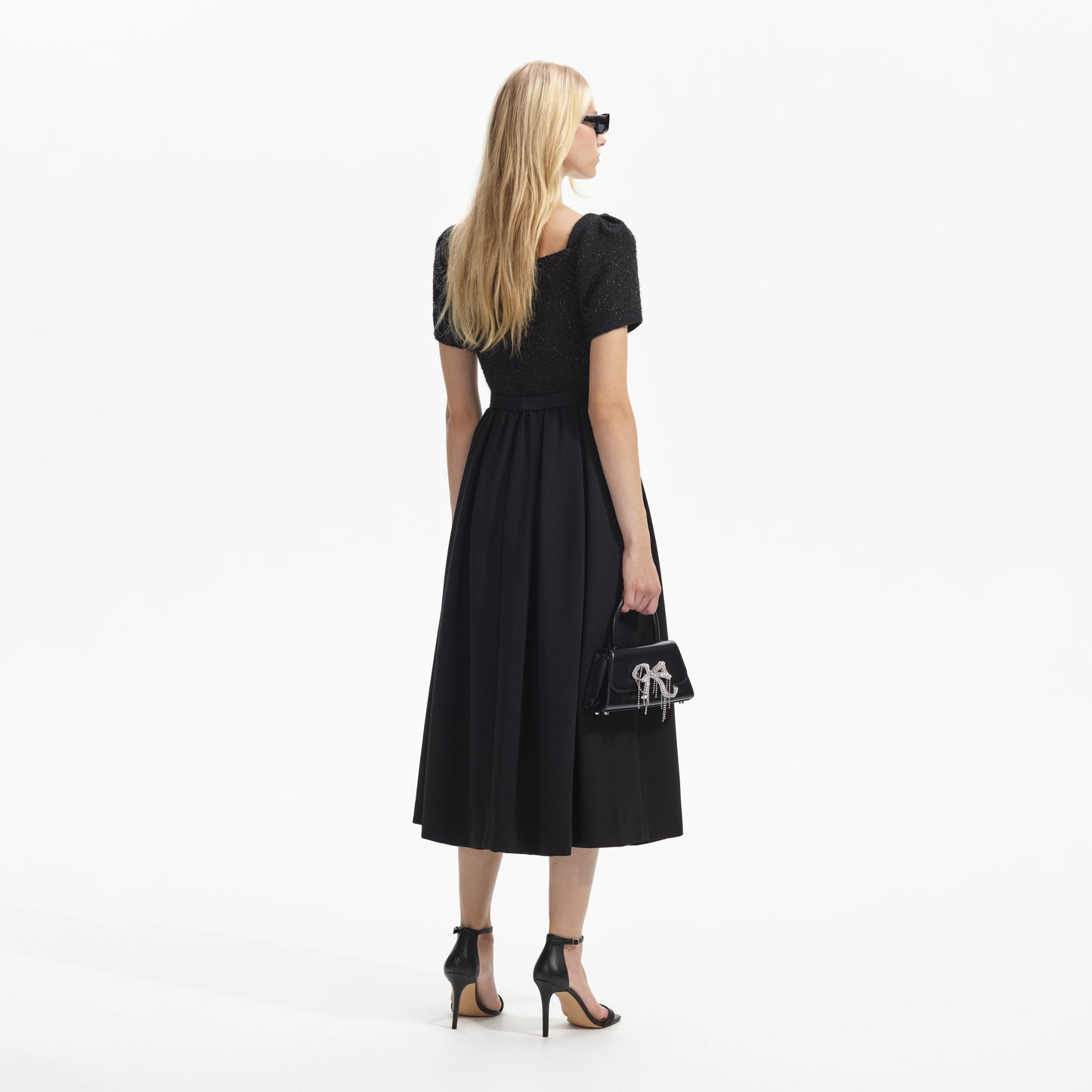 Siyah Bukle Kare Yaka Midi Elbise