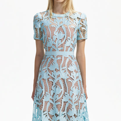 Açık Mavi Dantel Midi Elbise