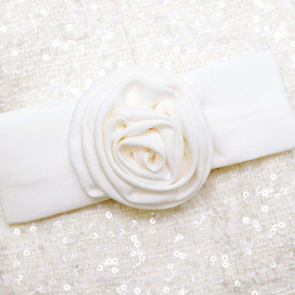 Krem Buklet Fiyonk Detaylı Mini Elbise