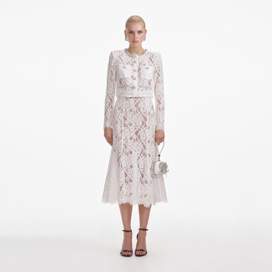 Beyaz Dantel İşlemeli Midi Elbise