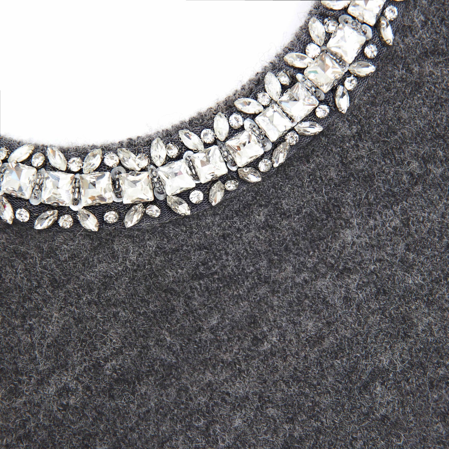 Kömür Süslemeli Örgü Üst