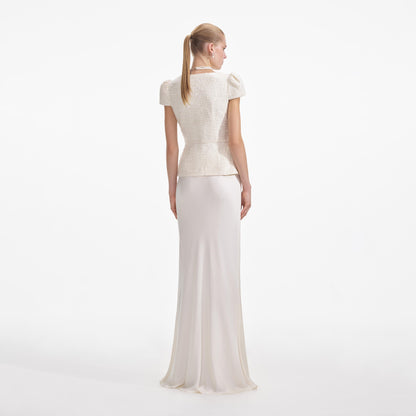 Krem Buklet Fiyonk Detaylı Uzun Elbise