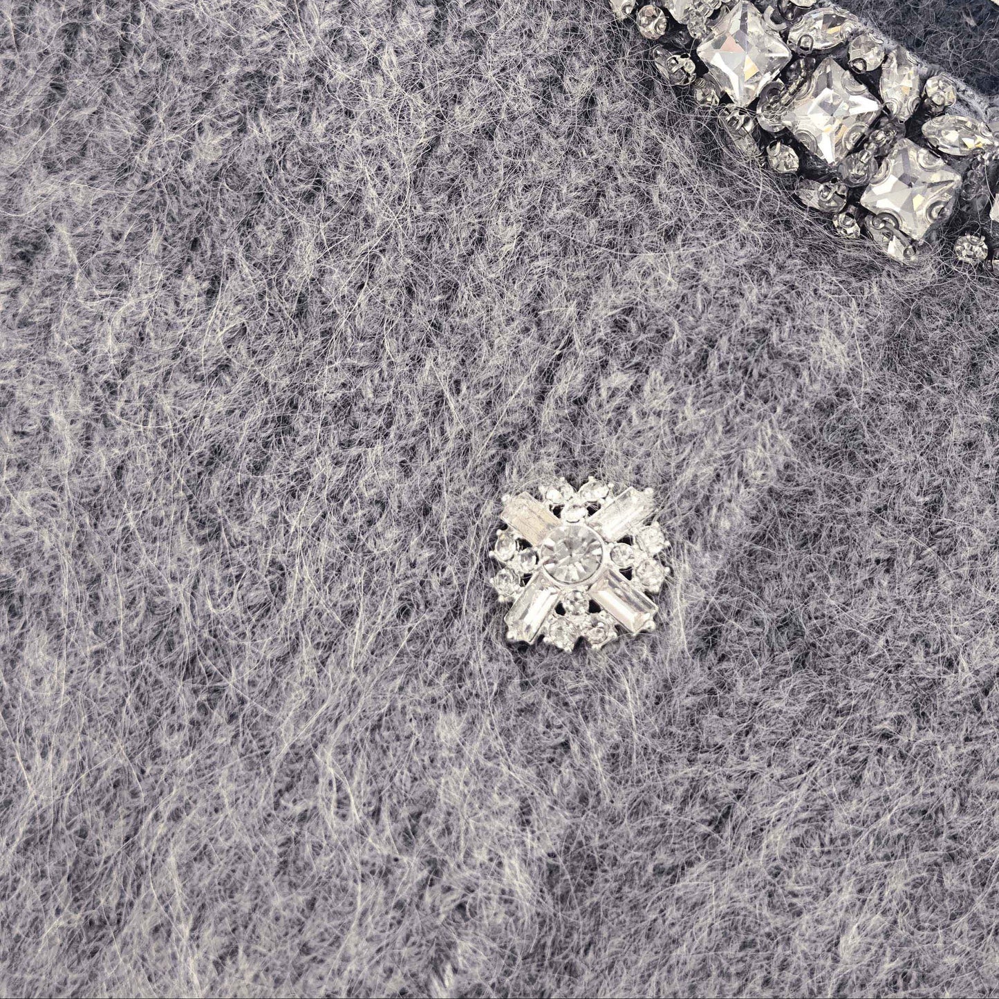 Gri Kontrast Tüylü Hırka