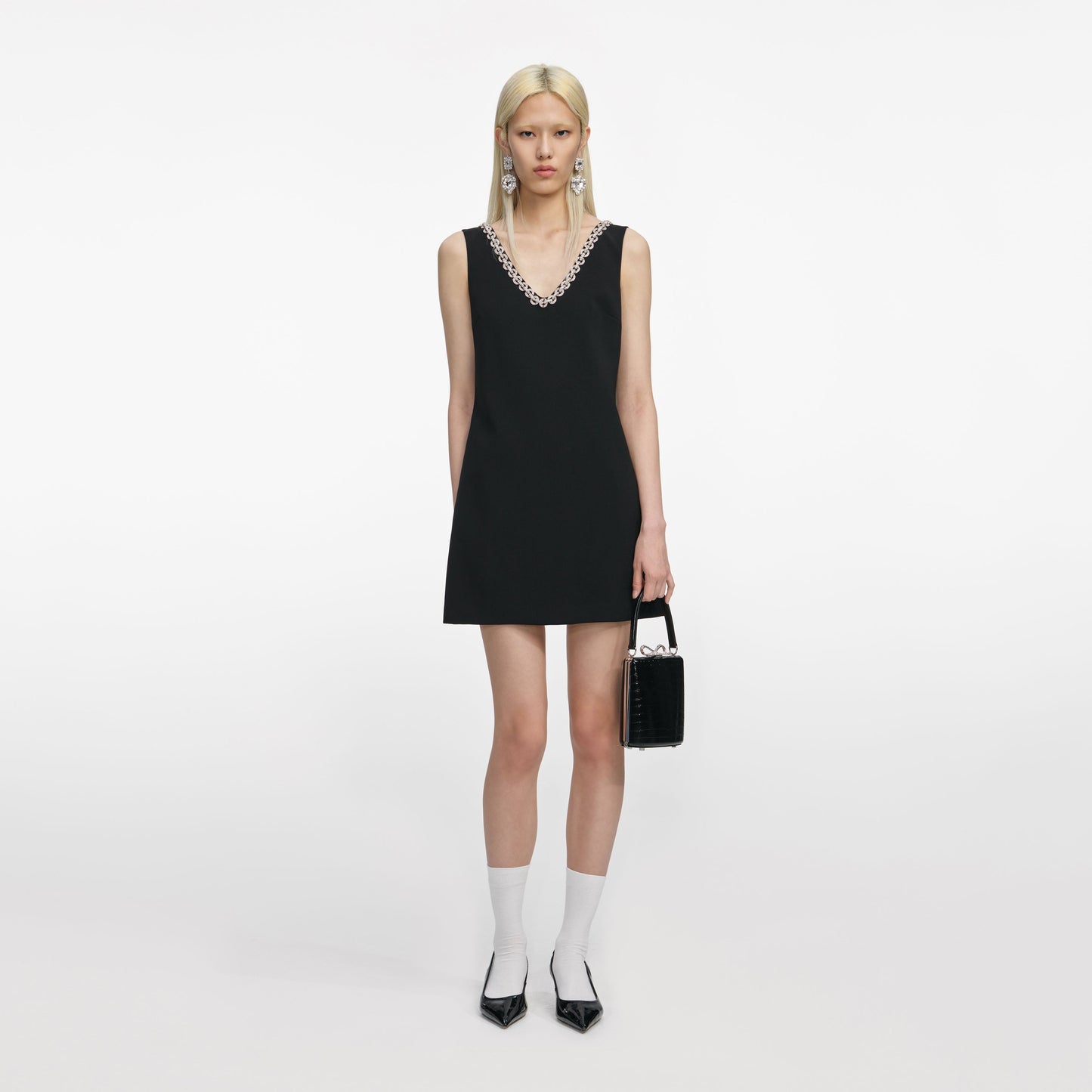 Siyah Krep Kristal Süslemeli Mini Elbise